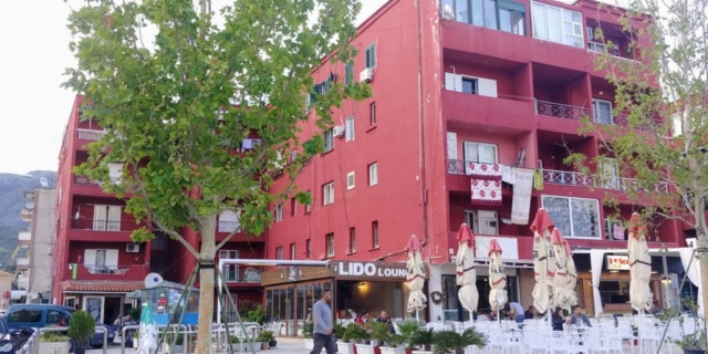 Lido Lounge à Himarë, Albanie